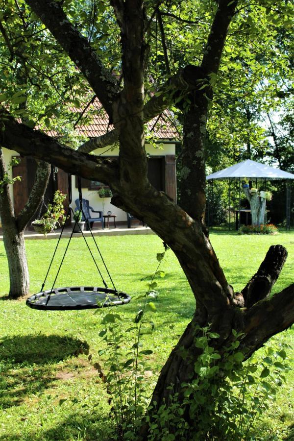 Apartments Celopek Licko Petrovo Selo Екстер'єр фото